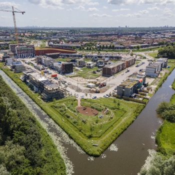 Den Haag - nieuwbouw woningen 'Vrije kavels Uiver'